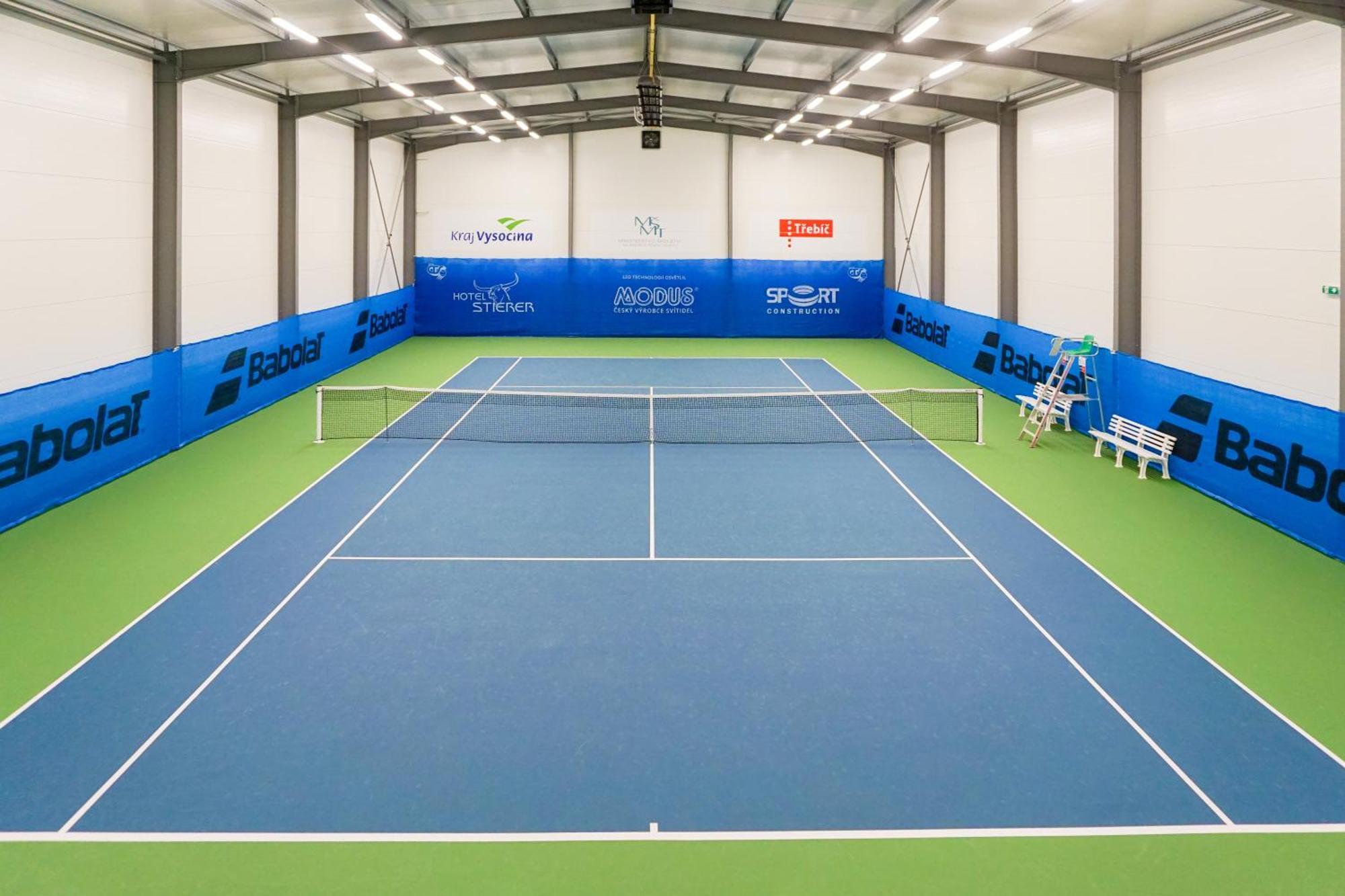 Отель Penzion Tenis Htk Тршебич Экстерьер фото